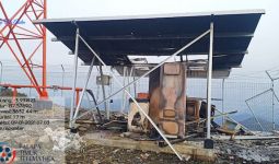 Jahat! KKB Membakar 2 Tower BTS Milik Telkom di Puncak Papua - JPNN.com
