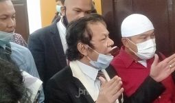 Hakim Akhmad Tolak Gugatan Praperadilan Habib Rizieq, Alamsyah Bereaksi Begini, Ada Kata Sesat - JPNN.com