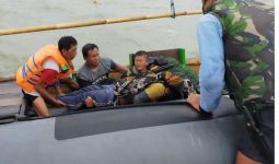 Tim SAR TNI AL Untuk Korban Pesawat Sriwijaya Air SJ-182 Bantu Evakuasi Nelayan Tenggelam - JPNN.com