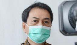 Azis Syamsuddin Sesalkan Kepsek Pecat Guru Honorer yang Pamer Gaji Rp 700 Ribu - JPNN.com