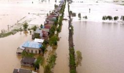 DKM Masjid Al Aqsha Bangun Hunian Sementara Bagi Korban Banjir Kalsel - JPNN.com
