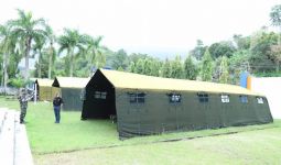 Pasukan TNI Dirikan Tenda Untuk Warga Terdampak Gempa di Sulbar - JPNN.com