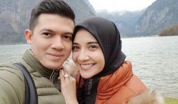 Zaskia Sungkar dan Irwansyah Akhirnya Dikaruniai Anak Pertama, Ini Nama Si Buah Hati - JPNN.com