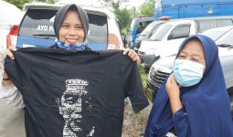 Begini Perasaan Warga Kalsel yang Dapat Kaus dari Jokowi - JPNN.com