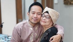 Berita Duka: Ibunda Denny Cagur Meninggal Dunia - JPNN.com