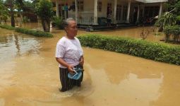 Wilayah yang Diterjang Banjir dan Longsor di Jember Butuh Bantuan - JPNN.com