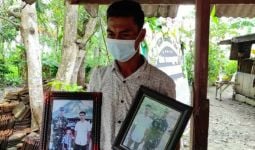 Pratu Dedi Hamdani Dimakamkan Secara Militer di Tanah Kelahiran - JPNN.com