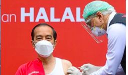 Epidemiolog: Pak Jokowi Harus Sadar, Vaksinasi Bukan Asal Tusuk seperti Pilpres  - JPNN.com