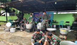 Top, Dapur Lapangan TNI AD Sajikan Ribuan Nasi Bungkus untuk Korban Banjir Kalsel - JPNN.com