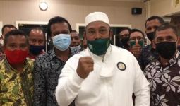 Gubernur Murad Ismail Undang Persebaya Memantau Pesepak Bola Muda Maluku - JPNN.com