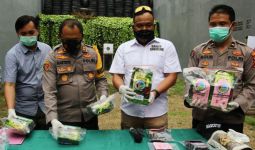 Polisi Surabaya Menangkap 5 Perusak Generasi Bangsa, si Bos Siap-siap Saja - JPNN.com