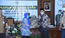 Komisi X DPR Minta Kemendikbud Prioritaskan Kabupaten Batang Menerima Program CoE SMK 2021 - JPNN.com