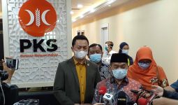 Fraksi PKS Rela Potong Gaji, Disalurkan untuk Korban Bencana Alam - JPNN.com