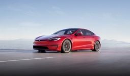 Fitur Ini Bermasalah, Tesla Tarik Ratusan Ribu Unit Mobil Listrik - JPNN.com