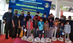 Bersyukur Rekrutmen PPPK Bakal Dibuka, Honorer K2 Berbagi dengan Anak Yatim - JPNN.com