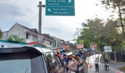 TNI dan Polri Perkuat Pelaksanaan PPKM Mikro di Kudus dan Bangkalan - JPNN.com
