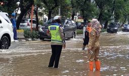 Anak Buah Anies Baswedan Sebut Banjir di Bungur Bukan Karena Hujan - JPNN.com