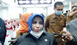Wali Kota Rahma Polisikan Pemilik Akun FB yang Sebut Titel Sarjananya Lebih Busuk dari Sampah - JPNN.com