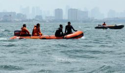 Tragis! 4 Pemudik Naik Perahu ke Sumatera Barat, 3 Hanyut, 1 Selamat - JPNN.com