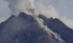 BPPTKG Catat Hari Ini Gunung Merapi Keluarkan Guguran Lava Tujuh Kali - JPNN.com