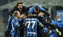 Inter Kudeta AC Milan dari Puncak Klasemen - JPNN.com