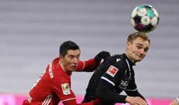 Bayern Berjuang Keras Kejar Ketinggalan 2 Gol di Kandang Sendiri - JPNN.com