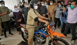 Jelang Azan Asar, Akhyar Nasution Tinggalkan Balai Kota Medan dengan Motor Trail - JPNN.com