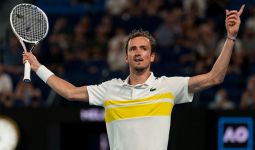 Pukul Pria dari Negeri Para Dewa, Daniil Medvedev Masuk Final Australian Open 2021 - JPNN.com