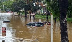 Babe Idin Ingatkan Gubernur Anies Jangan Salahkan Air ketika Banjir - JPNN.com
