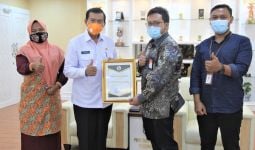 Sambut HPSN 2021, PLTU Tenayan Raih Penghargaan dari Wali Kota Pekanbaru - JPNN.com