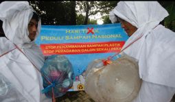 Peringati Hari Peduli Sampah Nasional 2021, Mahasiswa Universitas Budi Luhur Gelar Aksi Teatrikal - JPNN.com
