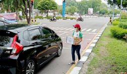 Demi Uji Coba ke Banten, Tim Sepak Bola Putri Kalteng Rela Seperti Ini, Mengharukan - JPNN.com