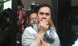 Dituding jadi Penyebab Angga Wijaya Gugat Cerai Dewi Perssik, Saipul Jamil Singgung Soal Video - JPNN.com