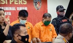 2 Penipu Modus Menang Undian Lewat SMS Ditangkap Polisi, Tuh Lihat Tampangnya - JPNN.com