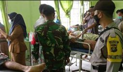 Motor Adu Banteng, 3 Orang Terkapar Bersimbah Darah - JPNN.com