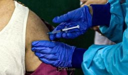 Vaksinasi Lansia Aman, Aksesnya juga Makin Dipermudah - JPNN.com