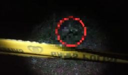 Jelang Tengah Malam, Warga Digegerkan Penemuan Mayat dalam Karung Putih - JPNN.com