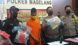 Uji Menyerahkan Diri ke Polisi Usai Membunuh Suparno di Hotel Syailendra Borobudur - JPNN.com
