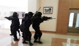 Sempat Kontak Senjata, Pasukan Galuh Kostrad Bebaskan Tawanan di Kantor Bupati Tasikmalaya - JPNN.com