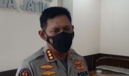 Tim Mabes Polri dan Polda Jatim Amankan Sejumlah Oknum Polisi Diduga Terlibat Narkoba - JPNN.com