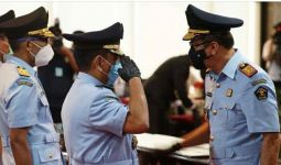 Yasonna Lantik Jenderal Polisi Menjadi Sekjen Kemenkumham - JPNN.com