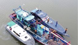 Bea Cukai dan Korpolairud Baharkam Gelar Patroli Laut di Wilayah Pesisir Timur Sumatera - JPNN.com