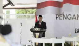 Gubernur Riau: Pejabat yang Sudah Pensiun Harus segera Mengembalikan Mobil Dinas - JPNN.com