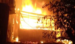 20 Rumah di Senen Ludes Terbakar, Ini Penyebabnya - JPNN.com