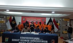 8 Pencuri Suku Cadang Bus Transjakarta Ditangkap, Begini Modusnya - JPNN.com