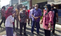 Kabar Gembira dari Wakil Wali Kota Surabaya untuk Warga Korban PHK - JPNN.com