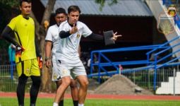 Piala Menpora 2021: Pelatih Bhayangkara Solo FC Tak tergoda Datangkan Pemain Besar - JPNN.com