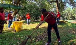 Gandeng Babe Idin, Hasto Tantang Sekjen Partai Lain Adu Cepat Sapu Sampah - JPNN.com