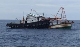 Kejaksaan Musnahkan 4 Kapal Pencuri Ikan Berbendera Vietnam - JPNN.com