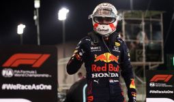 Hasil Kualifikasi GP Bahrain: Max Verstappen Lebih Kencang dari Lewis Hamilton - JPNN.com